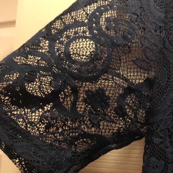 ✨Host Pick! asos Maternity Navy Lace Dress - Picture 4 of 7